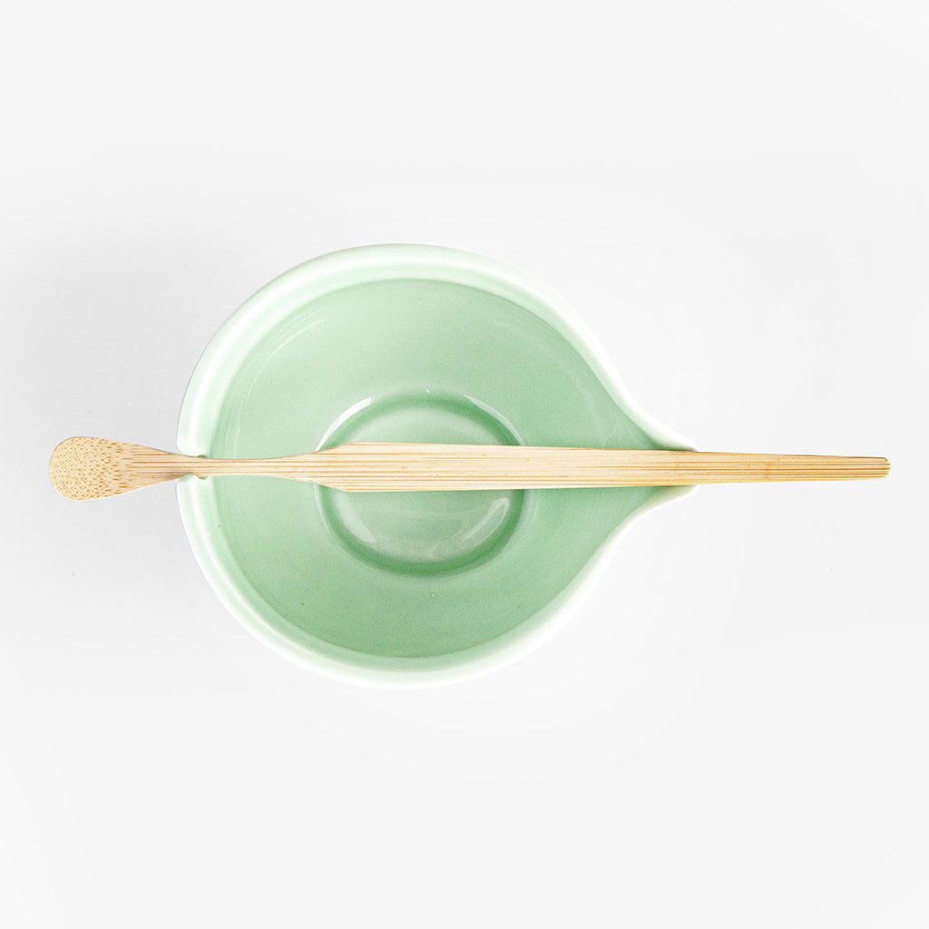 NEW! Ceramic Matcha Bowl with Pouring Spout & a Bamboo Scoop