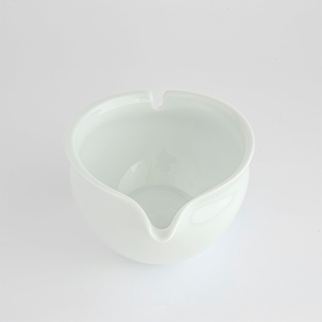 NEW! Ceramic Matcha Bowl with Pouring Spout & a Bamboo Scoop